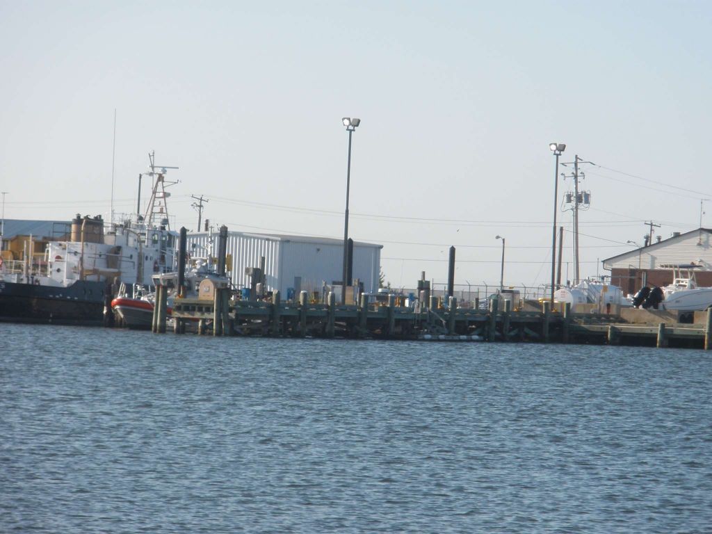 04-Coast-Guard-Docks-In-Crisfield
