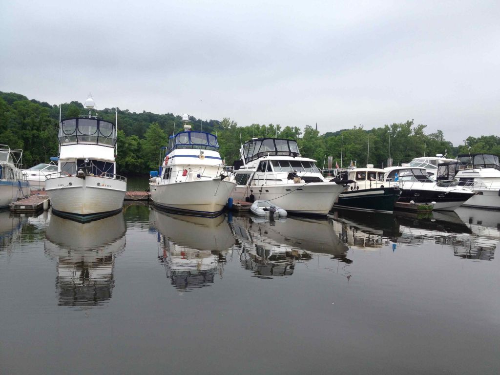 02-Rondout-Yacht-Basin-Looking-North