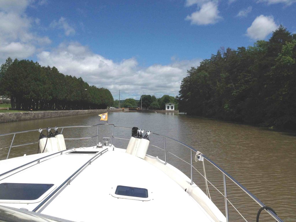 04-The-Approach-to-Lock-11-on-the-Champlain-Canal