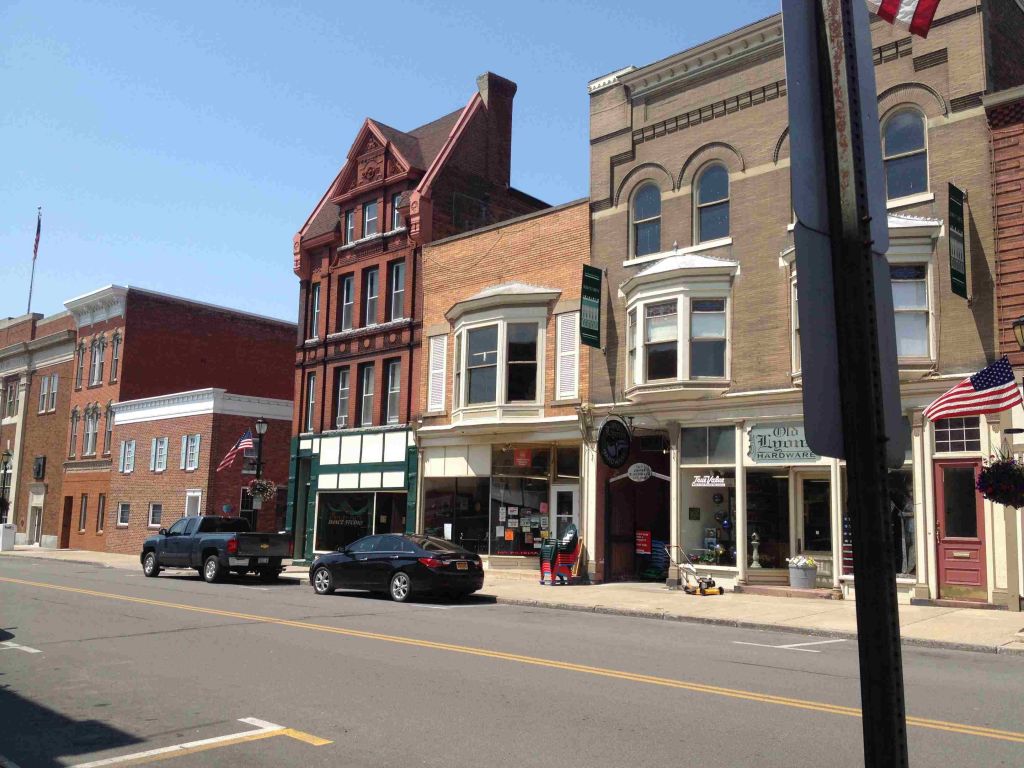 09-Interesting-Buildings-On-Williams-Street-In-Lyons-NY